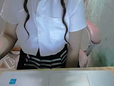 ahoa_Tk Adlı Modelin Canlı Sohbet Odası