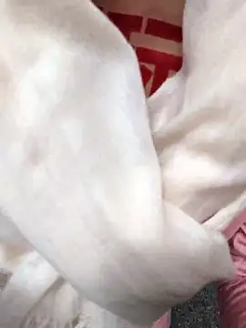 pink-mai's Live Chat Room