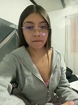 Sara-cooper2 live-chat rom
