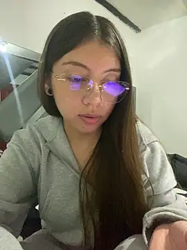 Sara-cooper2 live-chat rom