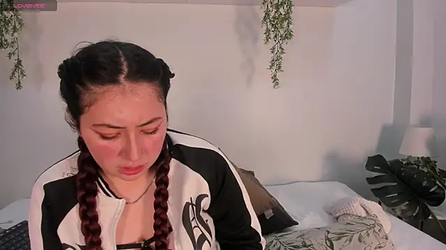 Nicolle_Evanss_ Cameră chat live