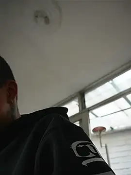 Sala de chat ao vivo de AlphaMasterXxx