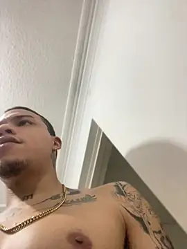 AlphaMasterXxx Cameră chat live