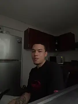 Živá chatovací místnost AlphaMasterXxx