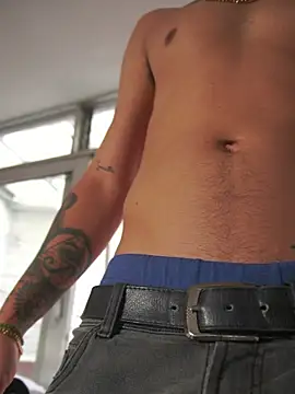 AlphaMasterXxx – live chatrum