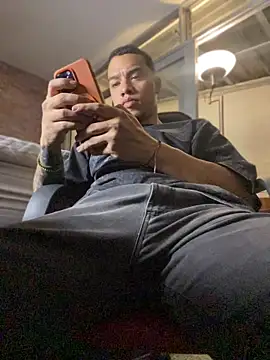 Sala de chat en directo de AlphaMasterXxx