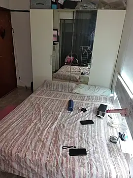 SweetSun69 Adlı Modelin Canlı Sohbet Odası