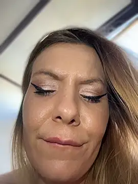 KrisKkiki Videochat live