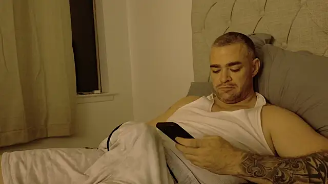 Dallasbest214 Live chatroom