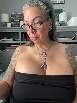 dieseldame1313 Cameră chat live