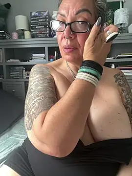 dieseldame1313 Live Chatraum
