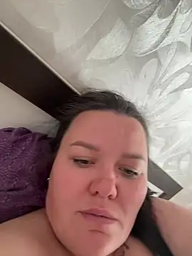 Živá chatovací místnost SunnyLeila2101