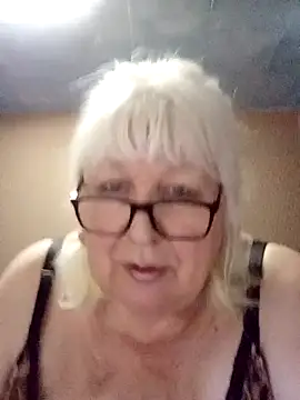 Alexia64231 Live chatroom