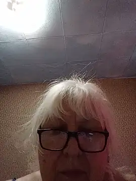 Sala de chat en directo de Alexia64231