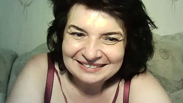 LedyNika's Live Chat Room