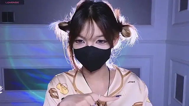 חדר צ'אט בשידור חי של _____Panda_____