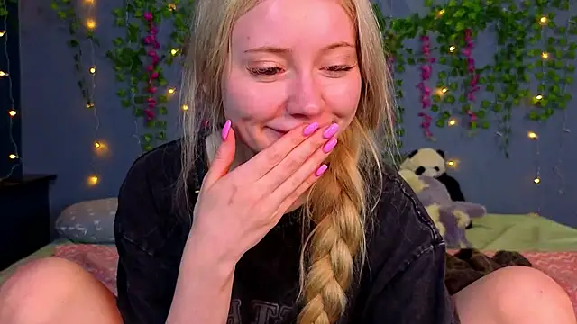Lillie_Berry XXX чат на живо
