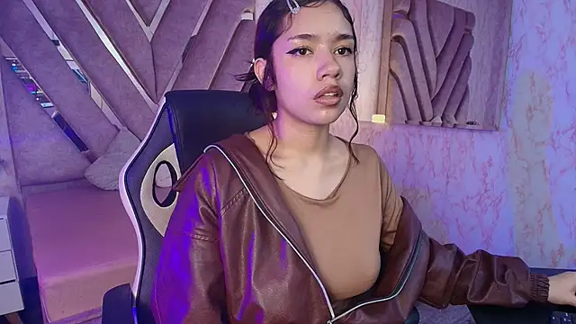 redd_pandaa – live chatrum