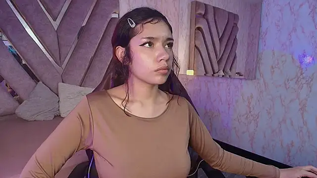 Živá chatovací místnost redd_pandaa