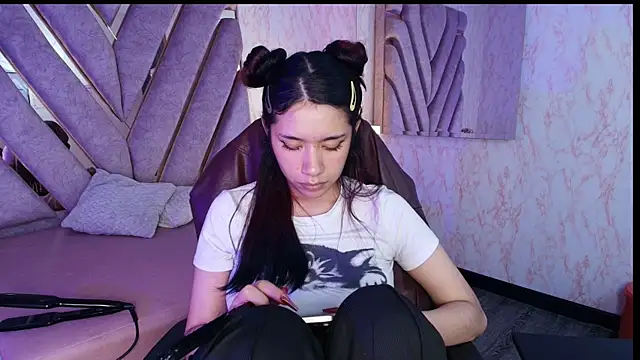 redd_pandaa Live chatroom
