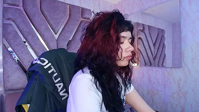 redd_pandaa – live chatrum