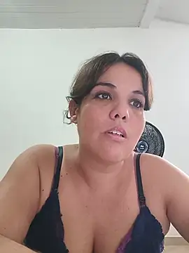 Bellapotencia1985 Cameră chat live