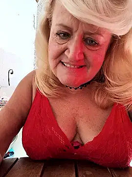Belladama61 Adlı Modelin Canlı Sohbet Odası