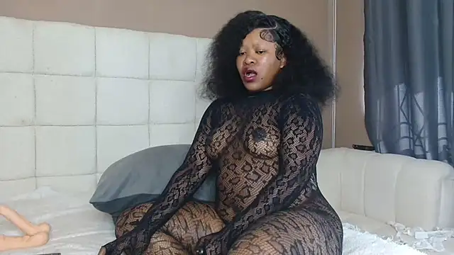 חדר צ'אט בשידור חי של ThickTemptress18