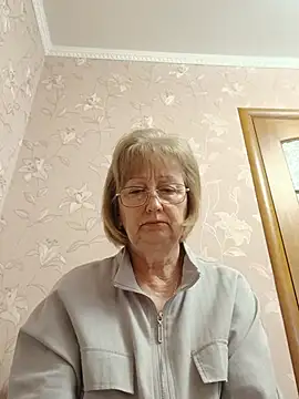 Chat soba uživo modela AlikaSwan5821