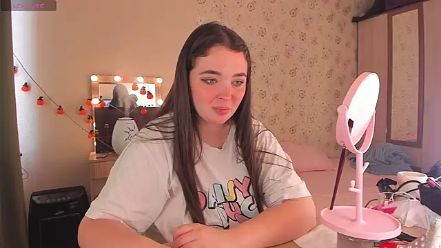 Онлайн чат Alice_next_door