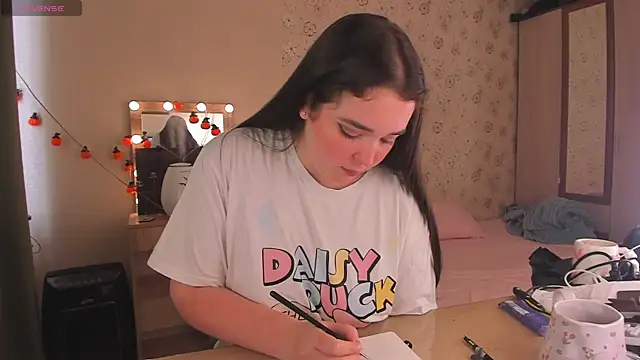 Živá chatovací místnost Alice_next_door