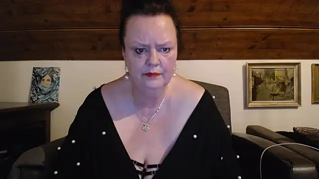 TiffanyMature Live Chatraum