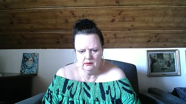 TiffanyMature Live Chatraum