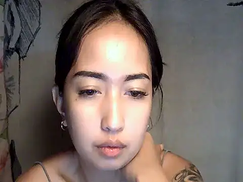 دردشة XXnaughty_08XX الجنسية المباشرة