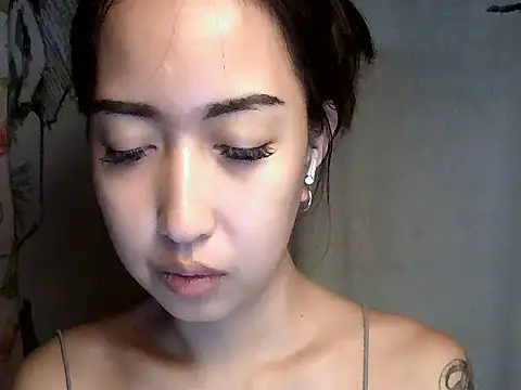 دردشة XXnaughty_08XX الجنسية المباشرة