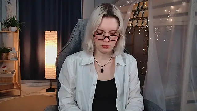 Chat soba uživo modela BethanyCloud