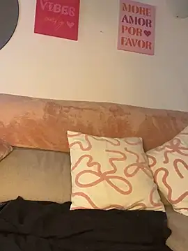 غرفة دردشة Rosieredxox المباشرة
