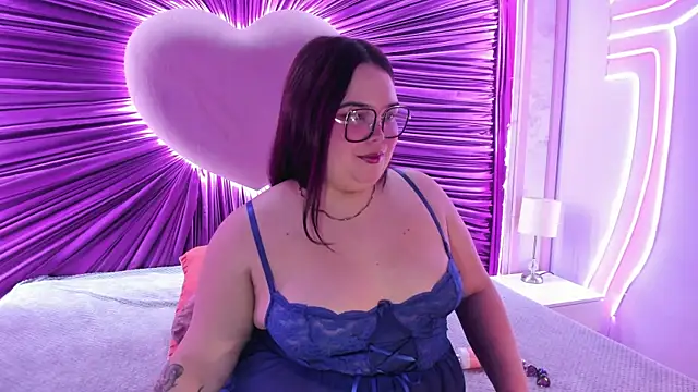 Živá chatovací místnost Lushi_Love