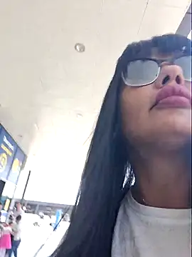 Chat soba uživo modela Ella_sweety00