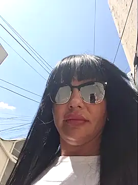غرفة دردشة Ella_sweety00 المباشرة