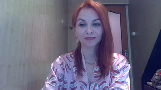 Kisa26311's Live Chat Room