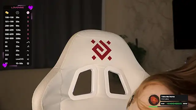 חדר צ'אט בשידור חי של Stella_of_steel