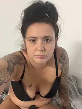 CharlotteSnow21 – live chatrum