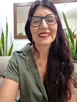 swity_foster's Live Chat Room
