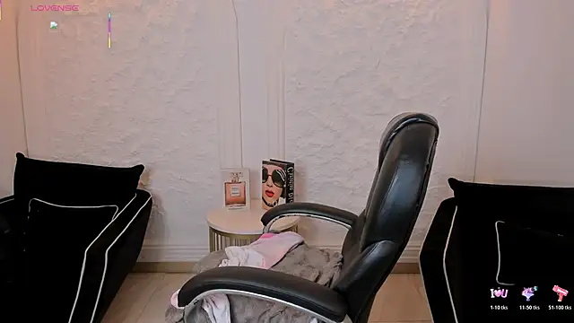 VeronicaBlue Adlı Modelin Canlı Sohbet Odası