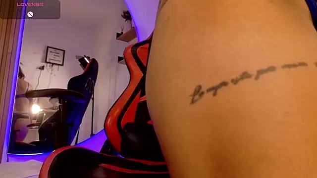 MilaColeman Live Chatrum