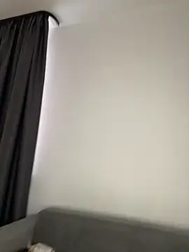 April_Purrのライブチャットルーム