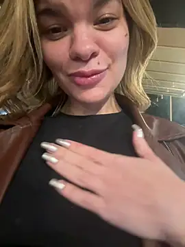 عرض كام PeachChampagne