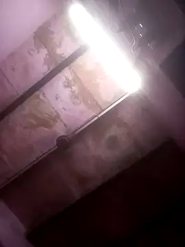 TINASONI Adlı Modelin Canlı Sohbet Odası