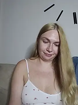 KisaVixen's Live Chat Room